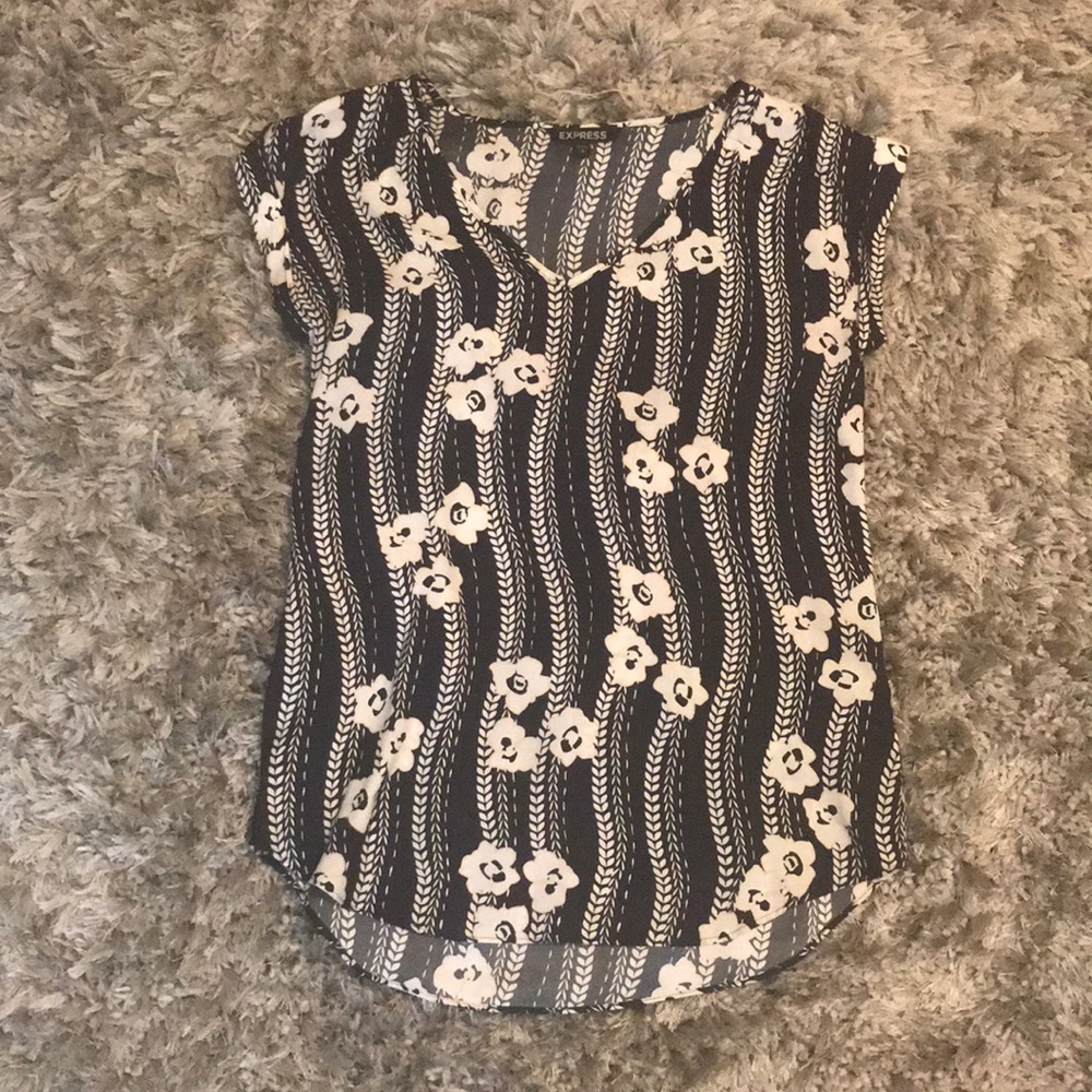 Short sleeve blouse
